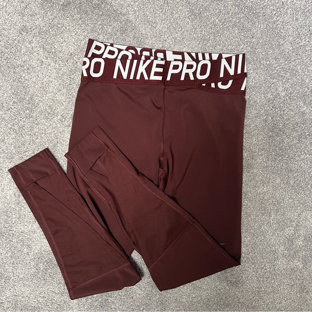 Nike Pro Intertwist Wine Training 7/8 tights fitted dri fit pants size Large